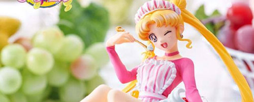 Sailor Moon 'Sweeties' Usagi Fruit Parlor Figure